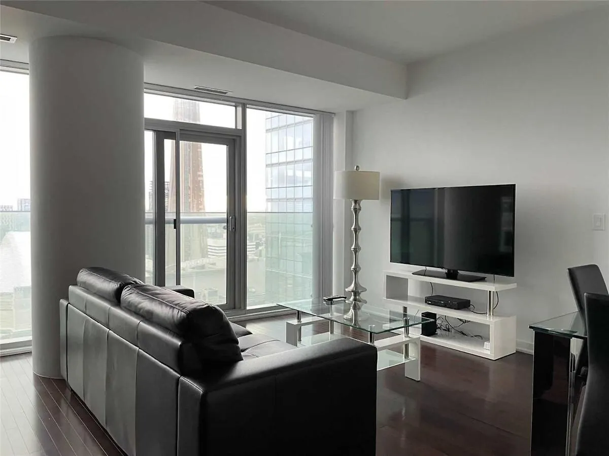 Luxury 2Br 2Bath Condo With Parking And Balcony 多伦多