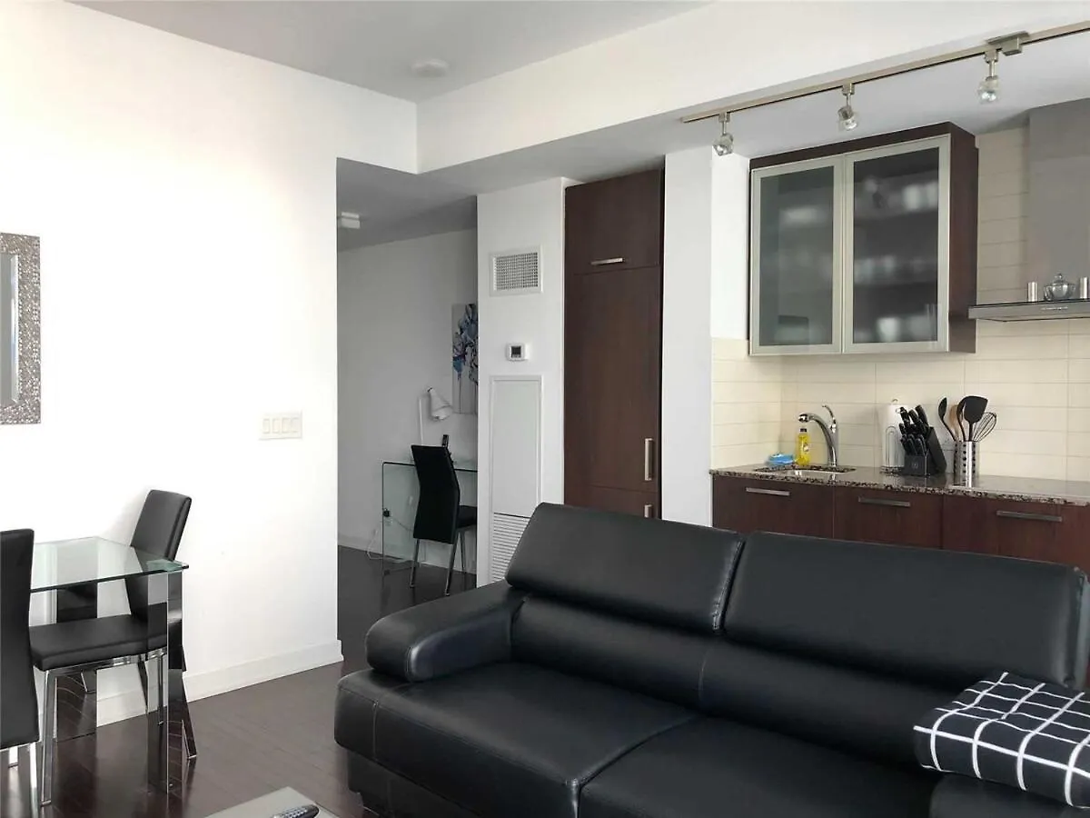 Διαμέρισμα Luxury 2Br 2Bath Condo With Parking And Balcony Τορόντο Καναδάς